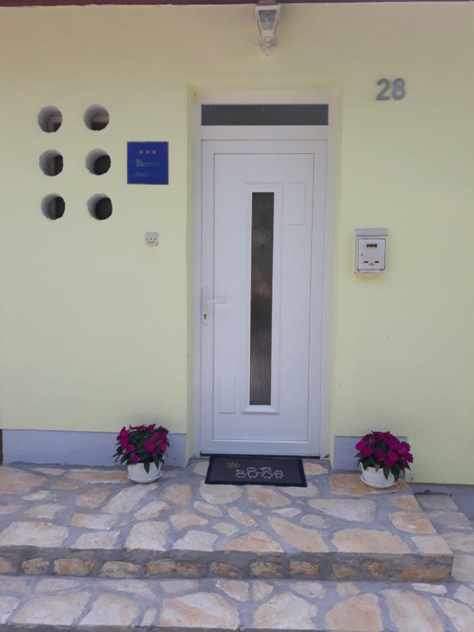 Gospic Riverside Apartment Экстерьер фото